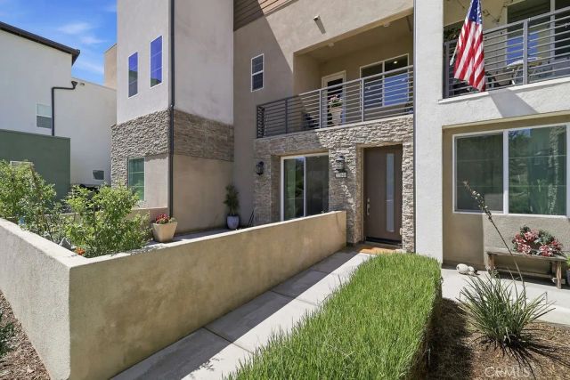 27040 Painted Sky, Valencia, CA 91381