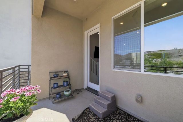 27040 Painted Sky, Valencia, CA 91381