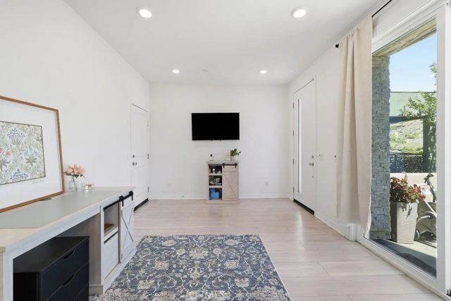 27040 Painted Sky, Valencia, CA 91381
