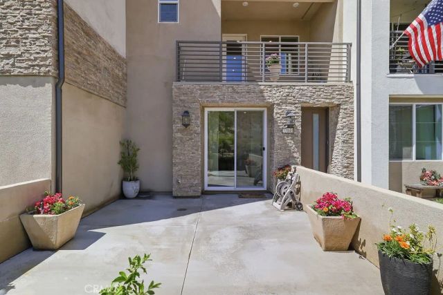 27040 Painted Sky, Valencia, CA 91381