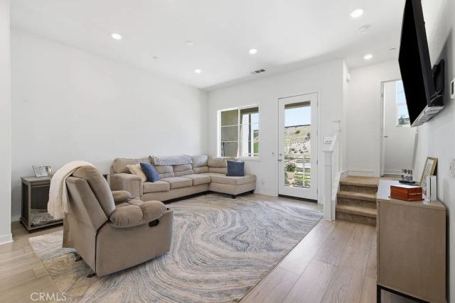 27040 Painted Sky, Valencia, CA 91381
