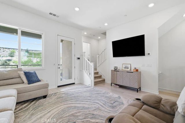 27040 Painted Sky, Valencia, CA 91381