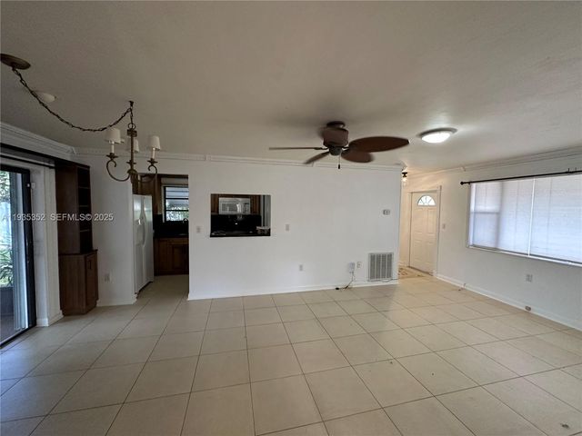 7880 NW 11th St, Pembroke Pines, FL 33024