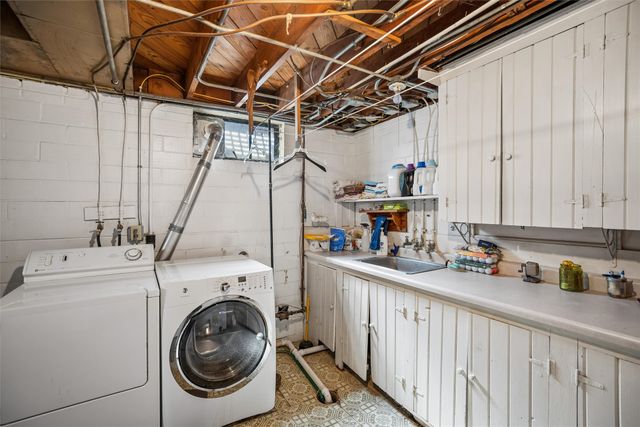 5815 Kingman Avenue, Des Moines, IA 50311