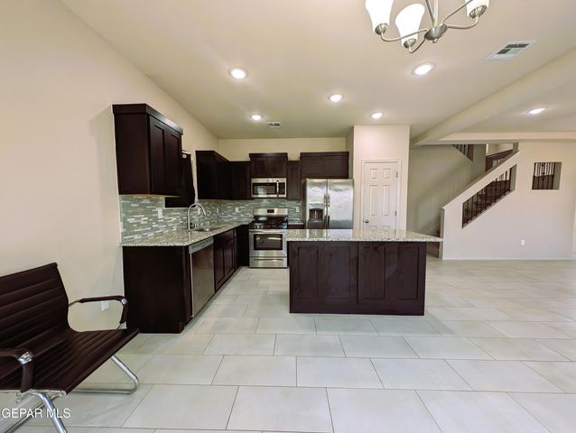 616 Rafael Marmolejo Street, Socorro, TX 79927
