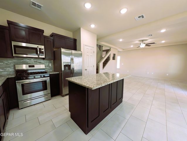 616 Rafael Marmolejo Street, Socorro, TX 79927