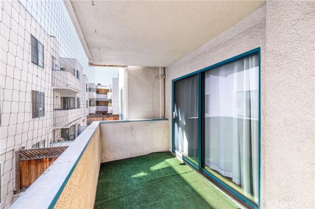 14610 Erwin Street 212, Van Nuys, CA 91411