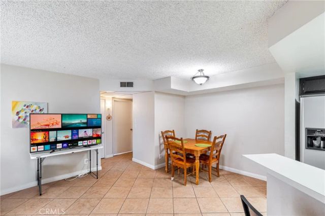 14610 Erwin Street 212, Van Nuys, CA 91411