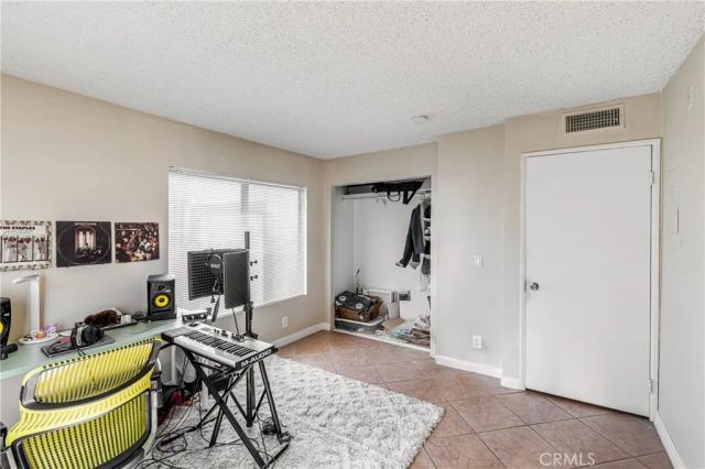 14610 Erwin Street 212, Van Nuys, CA 91411