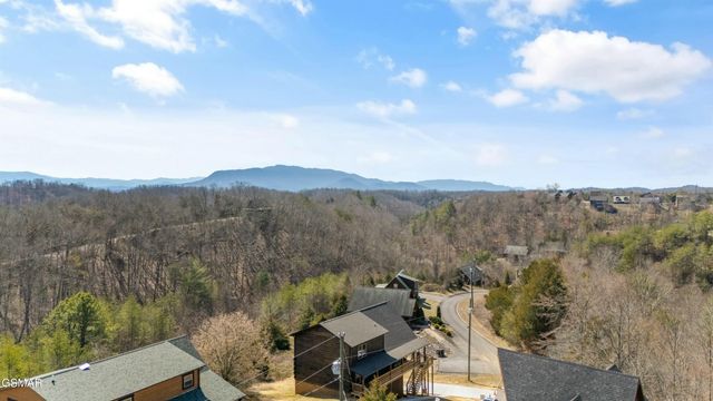 2335 Wingspan Drive Drive, Sevierville, TN 37876