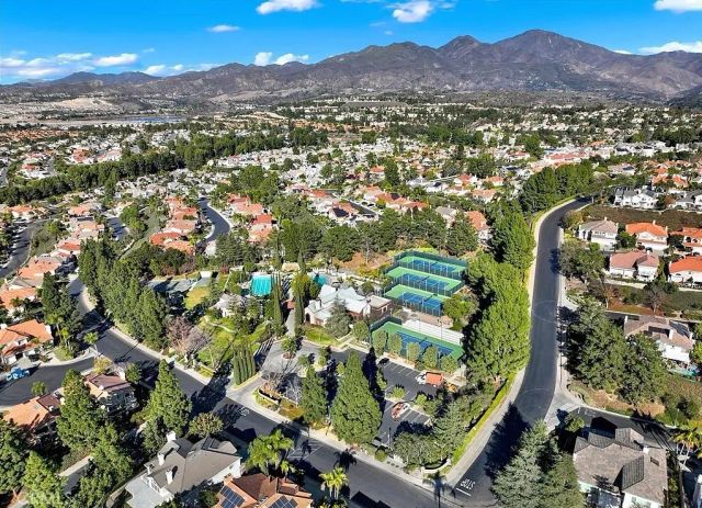 28761 Hedgerow, Mission Viejo, CA 92692