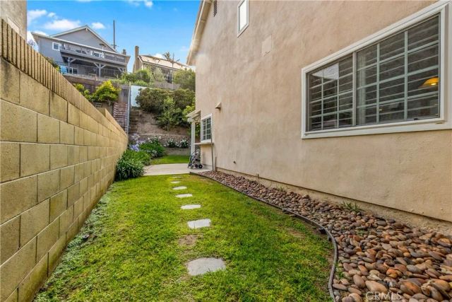 19903 Tomlee Avenue, Torrance, CA 90503