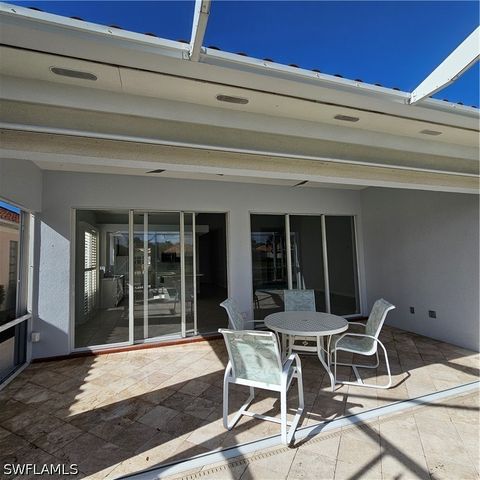 4256 Montalvo CT, Naples, FL 34109