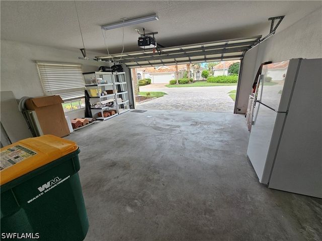 4256 Montalvo CT, Naples, FL 34109