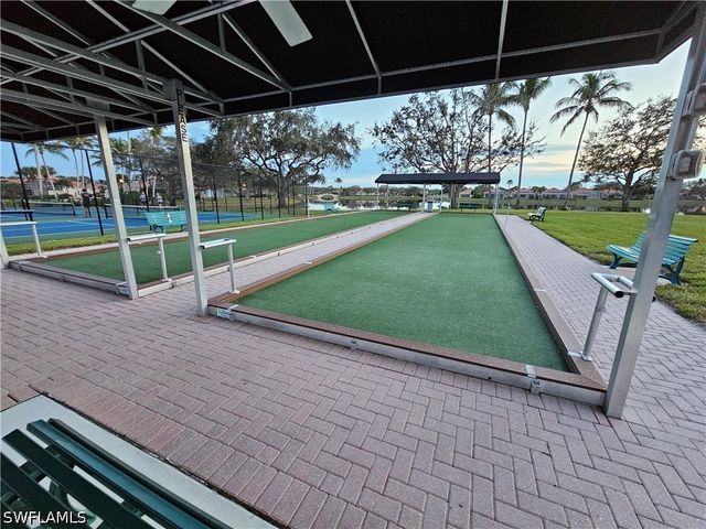4256 Montalvo CT, Naples, FL 34109
