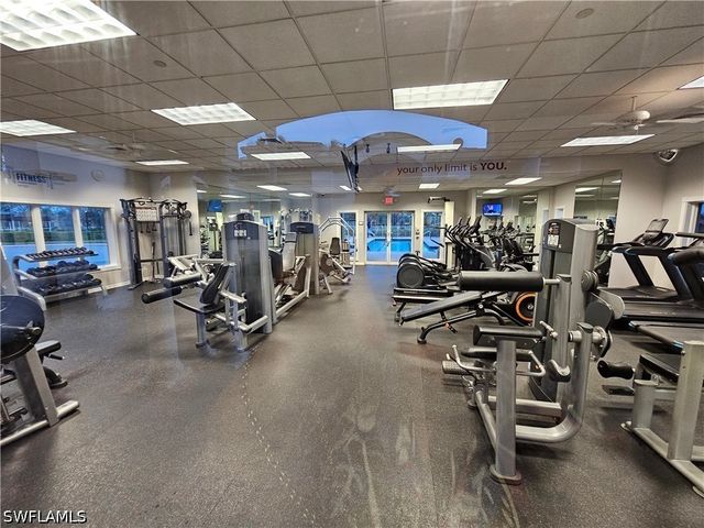 4256 Montalvo CT, Naples, FL 34109