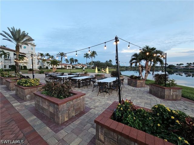 4256 Montalvo CT, Naples, FL 34109