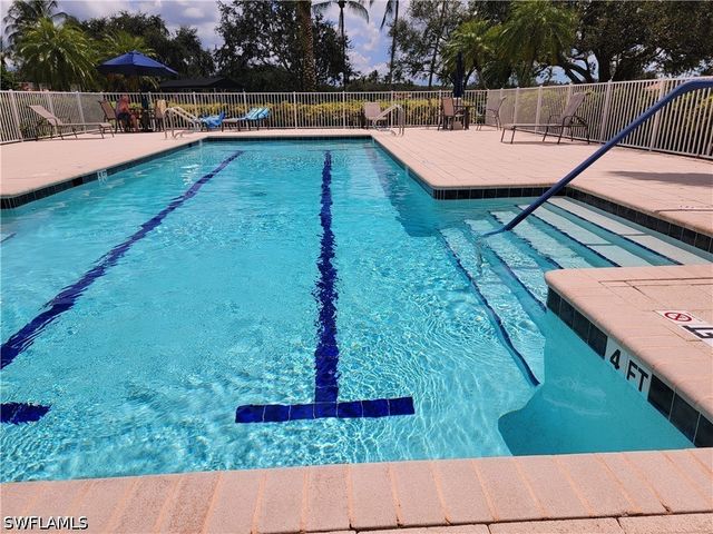 4256 Montalvo CT, Naples, FL 34109