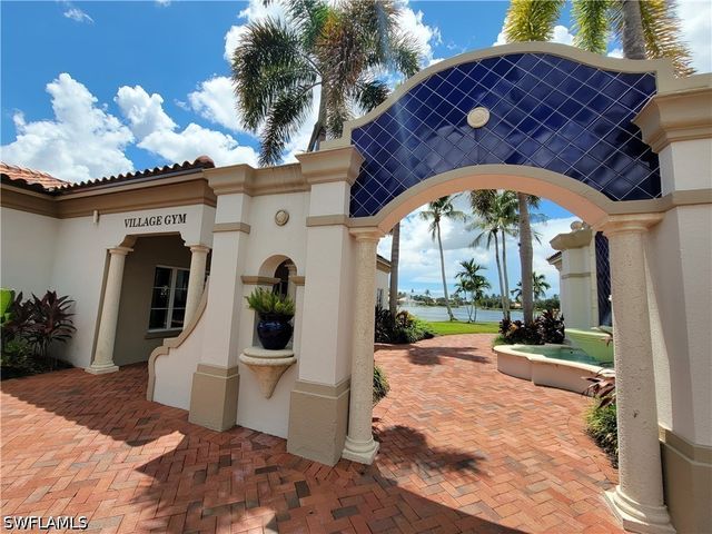 4256 Montalvo CT, Naples, FL 34109