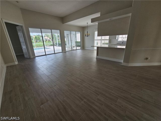 4256 Montalvo CT, Naples, FL 34109