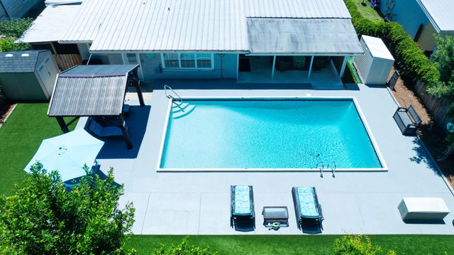 206 Carolyn Avenue, Panama City Beach, FL 32407