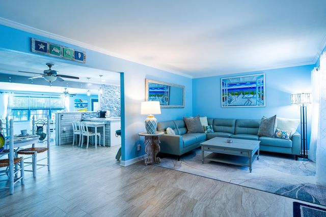 206 Carolyn Avenue, Panama City Beach, FL 32407