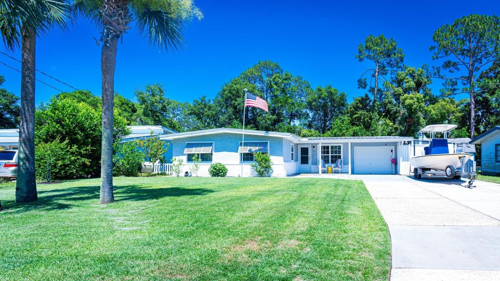 206 Carolyn Avenue, Panama City Beach, FL 32407