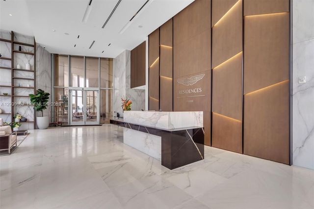 300 Biscayne Blvd Way 4008, Miami, FL 33131