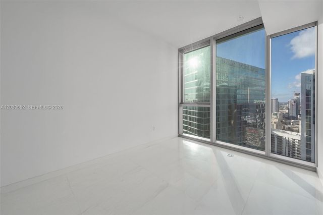 300 Biscayne Blvd Way 4008, Miami, FL 33131