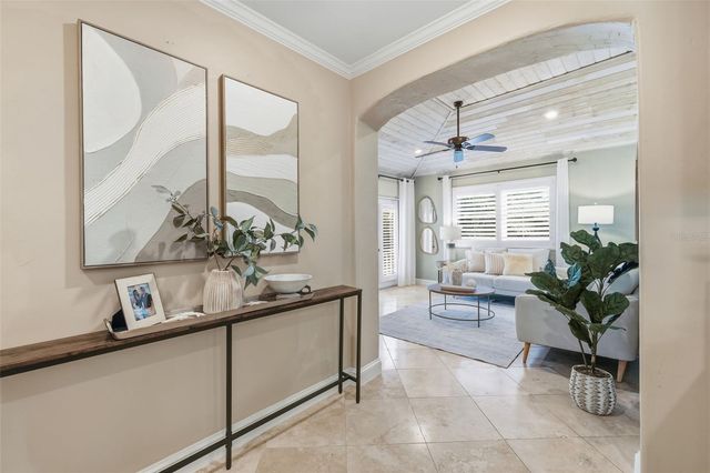 101 26TH AVENUE NE, St Petersburg, FL 33704