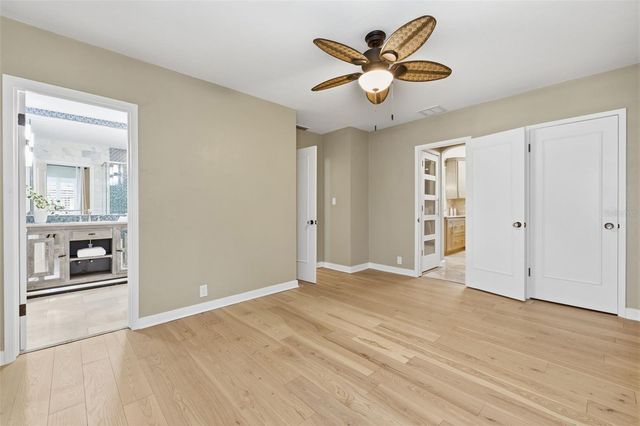101 26TH AVENUE NE, St Petersburg, FL 33704