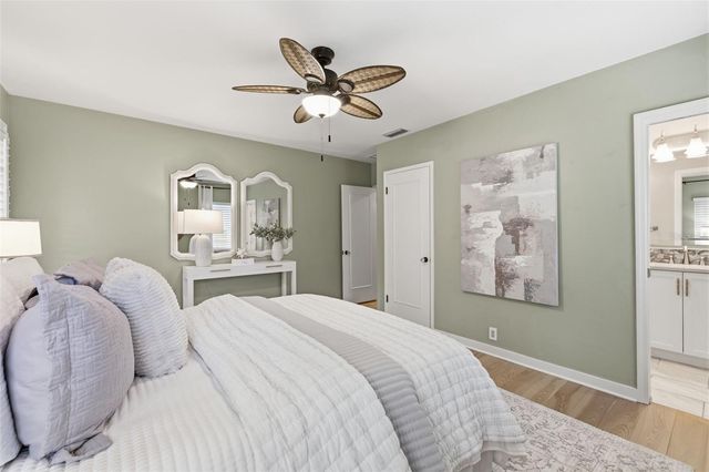 101 26TH AVENUE NE, St Petersburg, FL 33704