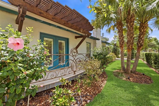 101 26TH AVENUE NE, St Petersburg, FL 33704