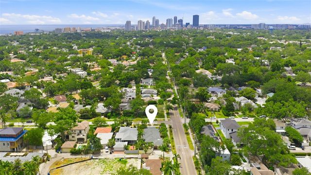 101 26TH AVENUE NE, St Petersburg, FL 33704