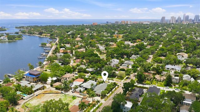 101 26TH AVENUE NE, St Petersburg, FL 33704
