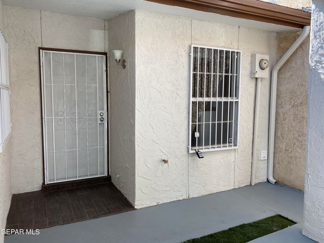 3109 Wayside Street B, El Paso, TX 79936