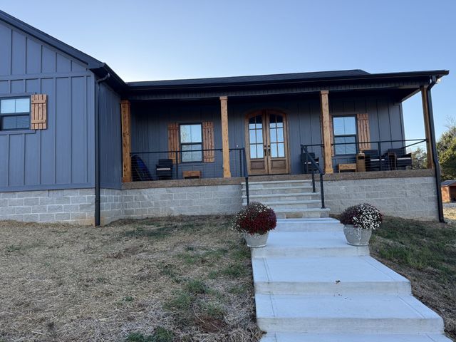 9461 Short Mountain Rd, Smithville, TN 37166