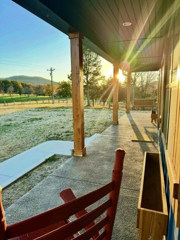 9461 Short Mountain Rd, Smithville, TN 37166