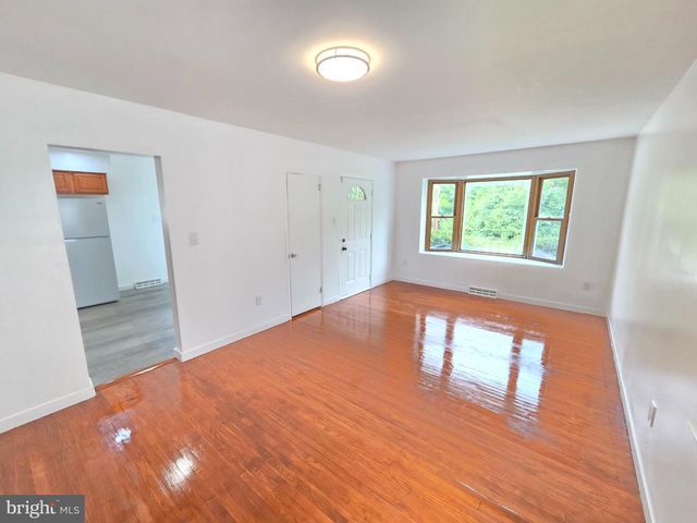 342 WASHINGTON, Mount Holly, NJ 08060