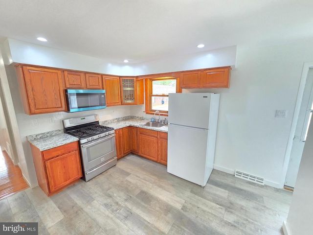 342 WASHINGTON, Mount Holly, NJ 08060