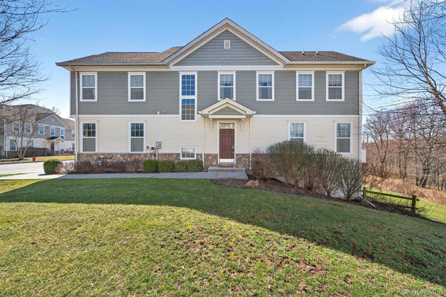 59 Meadow View Drive, Middletown, NY 10940