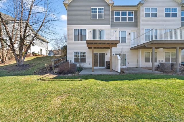 59 Meadow View Drive, Middletown, NY 10940