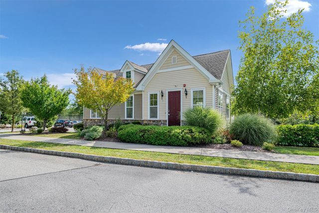 59 Meadow View Drive, Middletown, NY 10940