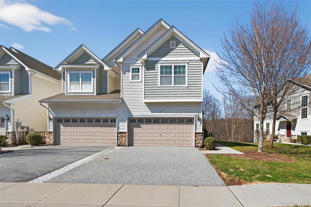 59 Meadow View Drive, Middletown, NY 10940