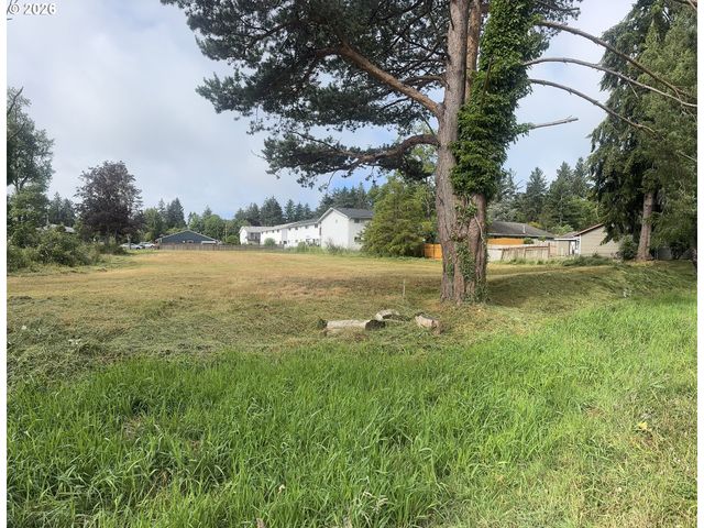 135 Sw 1ST St, Warrenton, OR 97146