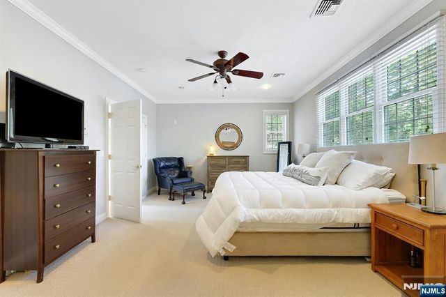 711 Pine Lake Drive, Twp Of Washington, NJ 07676