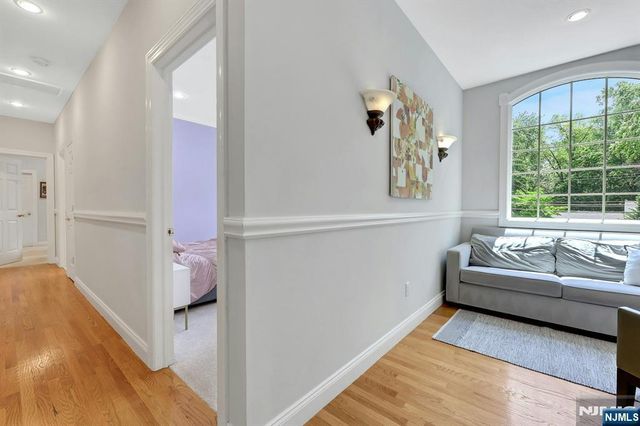 711 Pine Lake Drive, Twp Of Washington, NJ 07676