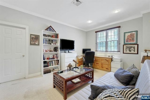 711 Pine Lake Drive, Twp Of Washington, NJ 07676