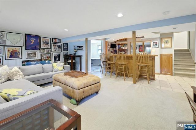 711 Pine Lake Drive, Twp Of Washington, NJ 07676
