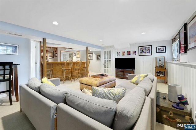 711 Pine Lake Drive, Twp Of Washington, NJ 07676